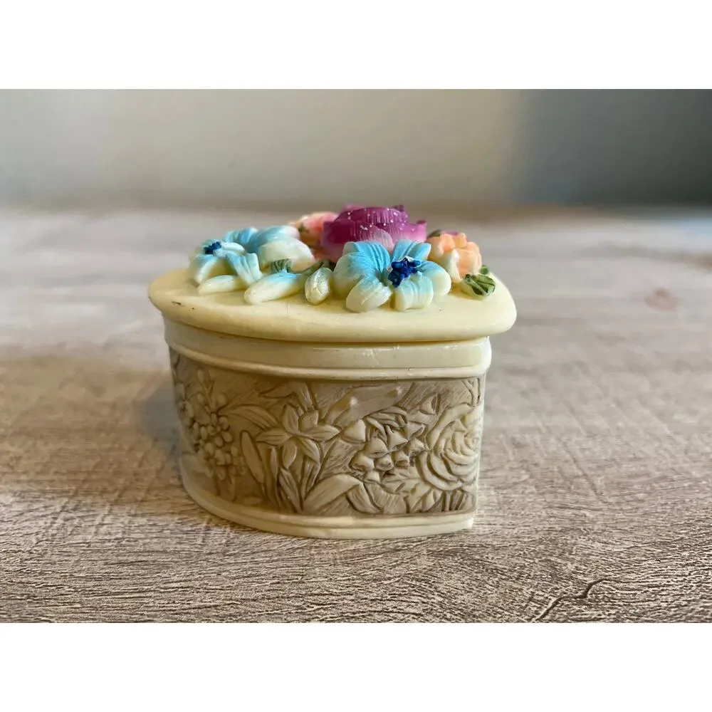 Resin Heart Shaped Floral Trinket Box / Miniature Jewelry Box with 3D Flowers